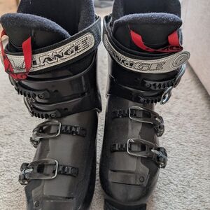 Women's Black Lange Ski Boots Size 25.5 (Size 8.5 Shoe)